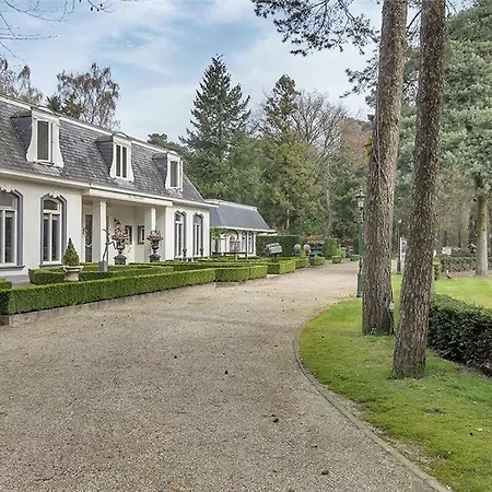 Dom wakacyjny De Loverlei *